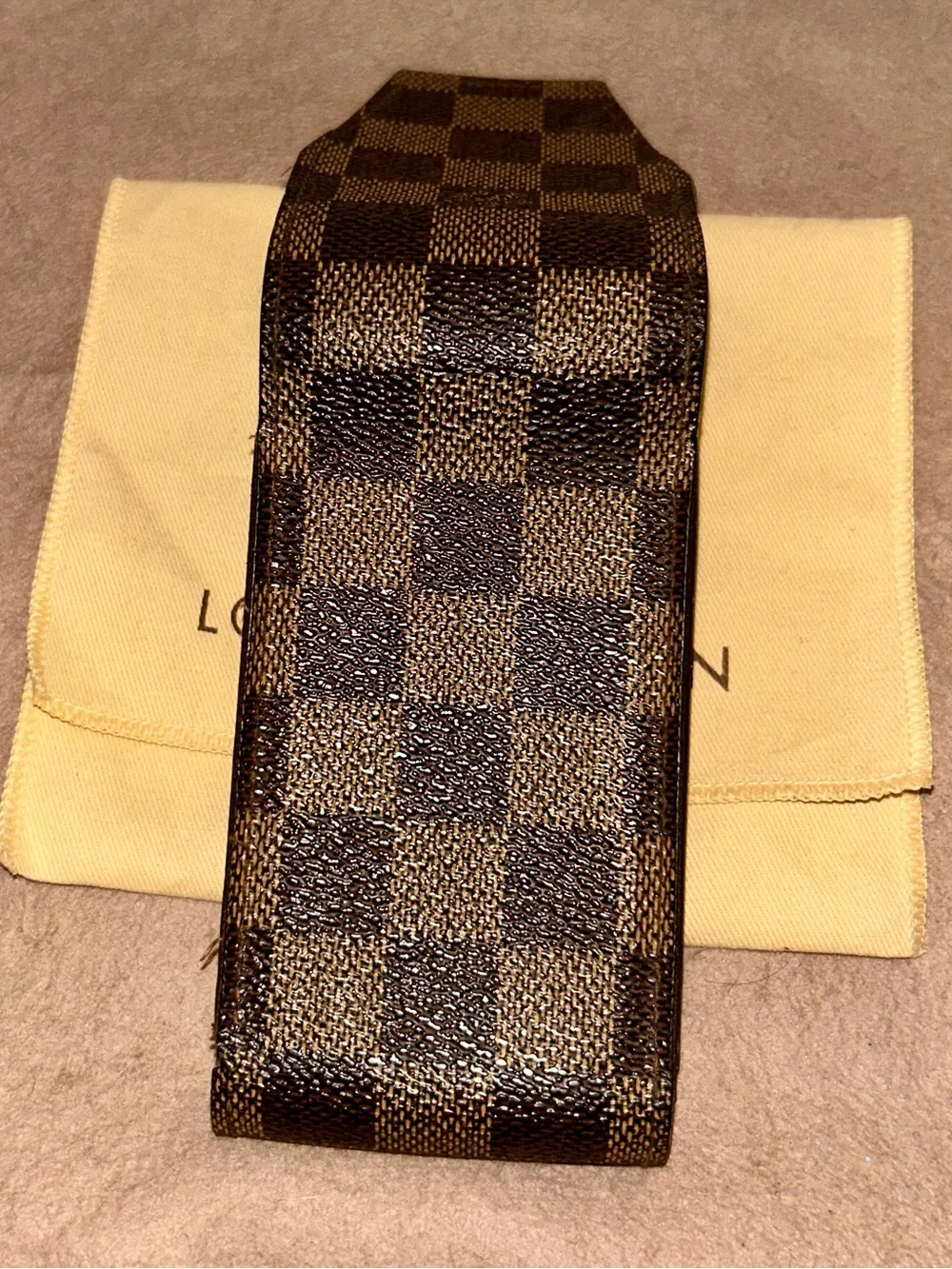Louis Vuitton Damier Ebene Cigarette Case (model N63024). Dusty included